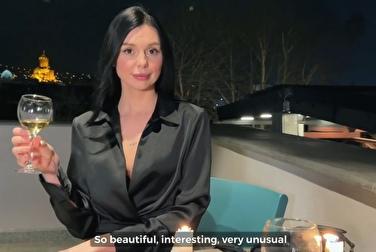 Выпила вина и сразу потекла — даже презик для кремпая сняла 🤤